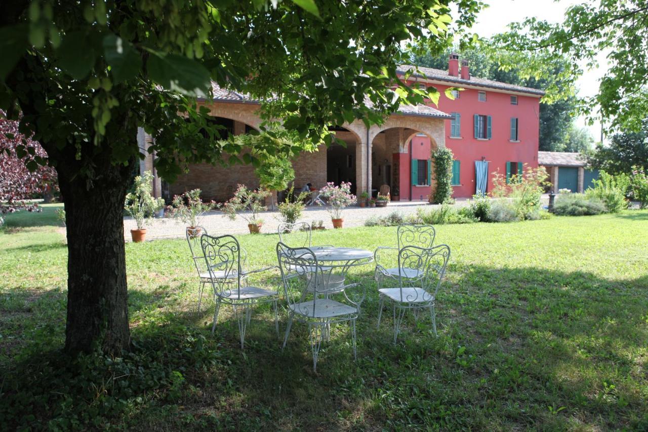 B&B Podere Merlo ปาร์มา ภายนอก รูปภาพ